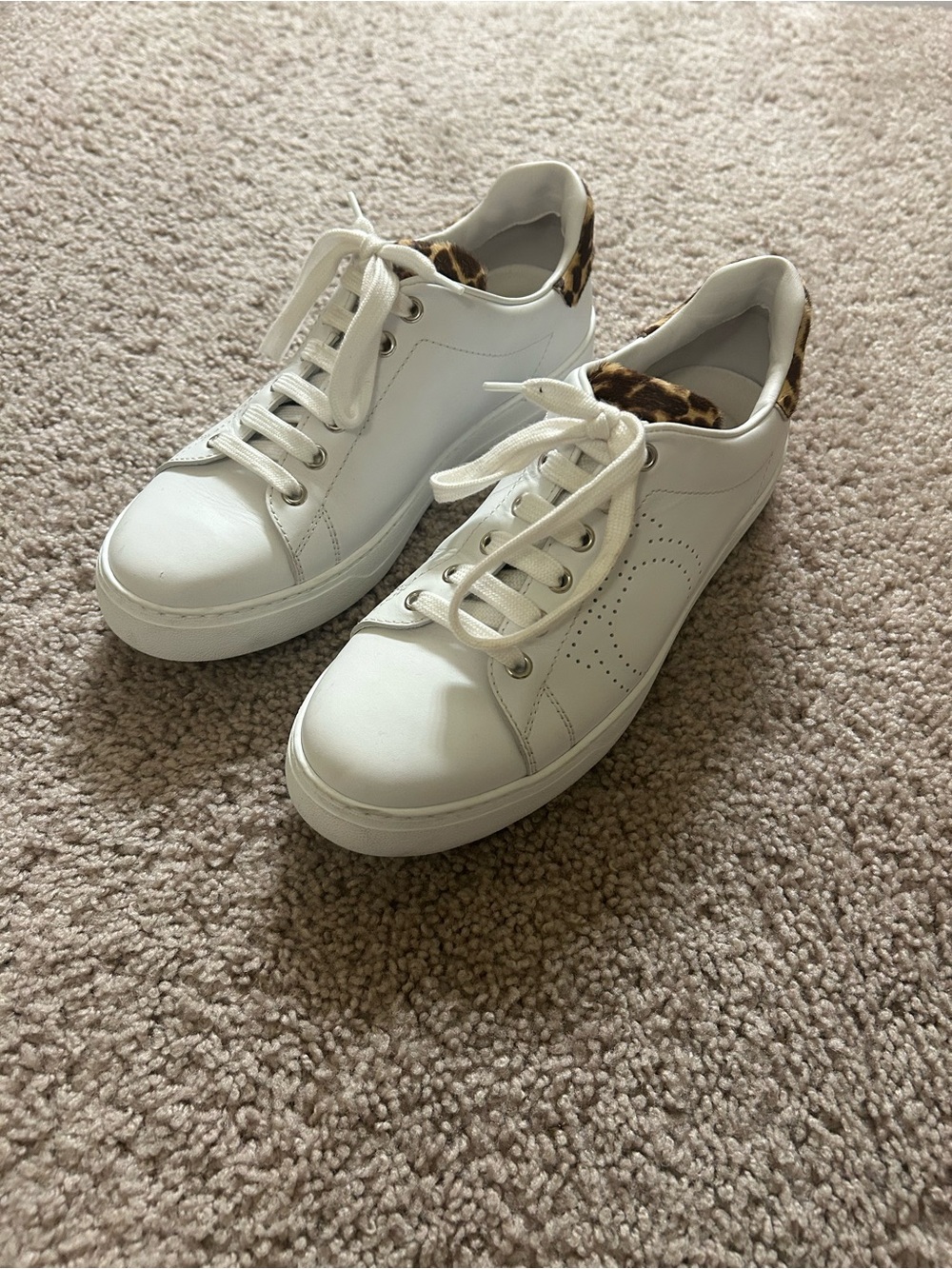 Salvatore Ferragamo Pierre White Sneakers Leopard Print Size 9 Made In Italy